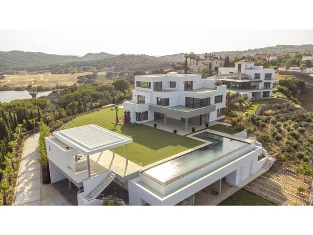 VILLA EN SOTOGRANDE CON VISTAS PANORÁMICAS photo 0