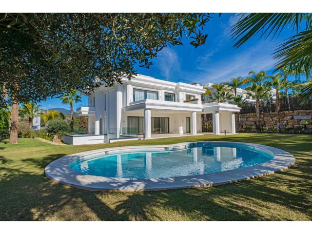 Casa en venta en Los Monteros-Bahía de Marbella(29603) photo 0
