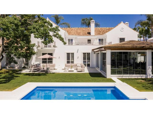 Casa en venta en Los Naranjos-Las Brisas(29660) photo 0