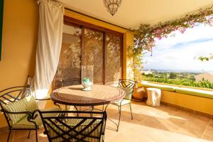 Descubre la elegancia: Encantador apartamento con preciosas vistas en Vall D'Or Golf en Portocolom photo 0