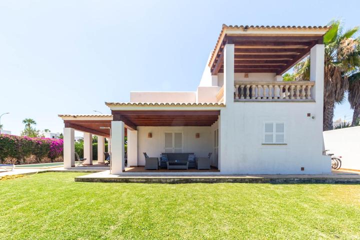 Vivienda unifamiliar con licencia vacacional en Cala d’Or, a pocos metros de la Marina photo 0