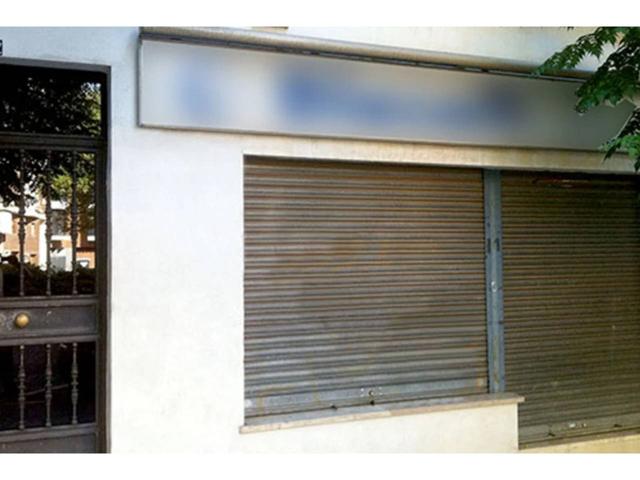 ¡OPORTUNIDAD SIN COMISIÓN! Local en avda Carolina Coronado Badajoz photo 0