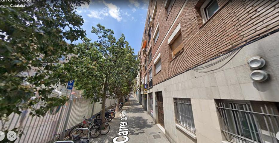 Piso En venta en la Vila de Gràcia photo 0