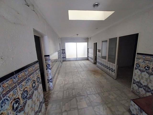 Casa adosada en venta en calle Menéndez Pelayo photo 0