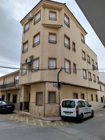 Piso en venta en Calle San Isidro photo 0