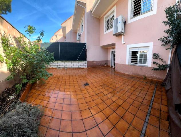 Chalet adosado en San Román de los Montes photo 0