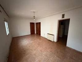 Casa baja a la venta en Erustes photo 0