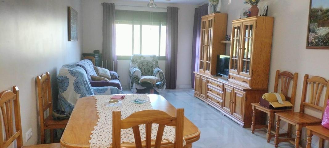 Piso En venta en San José Artesano, Algeciras photo 0