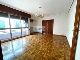 Piso en Venta en Tomelloso, Ciudad Real photo 0