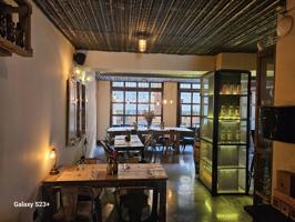 Magnífico restaurante en traspaso al lado de Francesc Macià photo 0