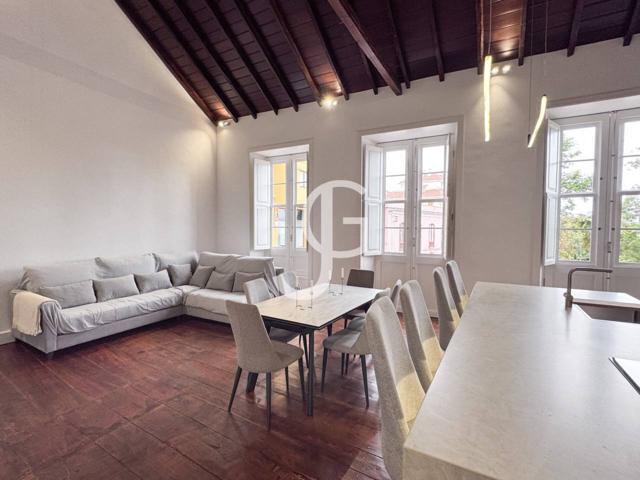 ¡ESTRENA! Casa de 3 plantas + 2 apartamentos en La Orotava centro photo 0