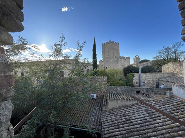 Gran Oportunidad en el Corazón de Peratallada: Finca con Gran Potencial photo 0