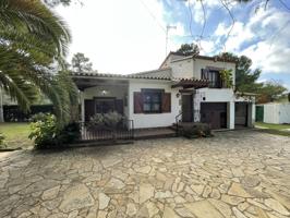 Encantadora Casa amb Jardí Acollidor de 800m2, Piscina i Barbacoa Privades a una Zona Tranquil·la prop de la Platja photo 0