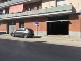 GARATGE AMB 17 PLACES D'APARCAMENT. photo 0