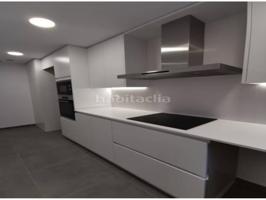 Pis a Estrenar al Carrer Ramon y Cajal, Terrassa photo 0