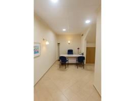 🔹 SE ALQUILA DESPACHO PRIVADO Y-O LOCAL COMERCIAL – REFORMADOS Y COMUNICADOS 🔹 photo 0