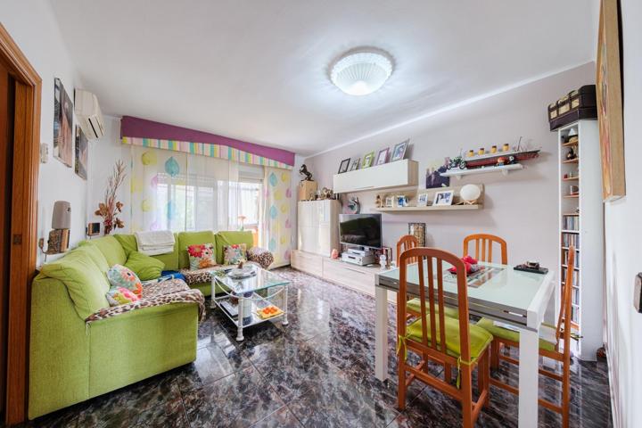 Piso céntrico con pocos vecinos a un paso de todos los servicios photo 0