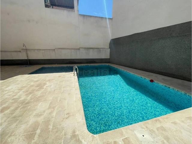 REF 8018 PISO EN PLANTA BAJA CON PISO CON PISCINAY GARAJE photo 0