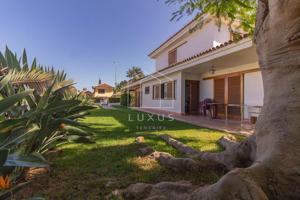 Casa - Chalet en venta en Puerto de la Cruz de 650 m2 photo 0