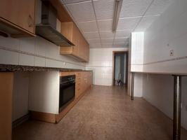 PRODUCTO FINANCIACION 100%. PISO EN VALLS 3 HABITACIONES, CON PARKING. photo 0