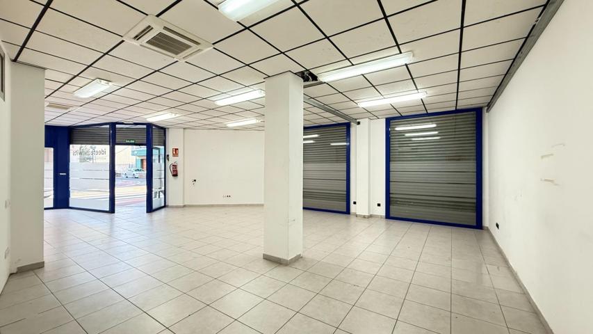 Local comercial en el centro de Vila-seca – Esquinero y con gran visibilidad photo 0