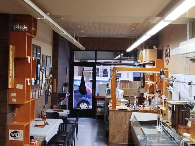 Local disponible en Reus photo 0