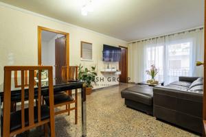 Piso para entrar a vivir en calle sardana photo 0