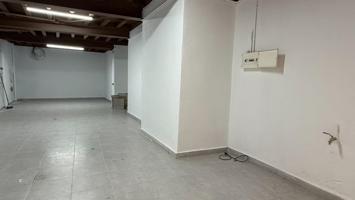 Oportunidad de Alquiler: Local Comercial Reformado en el Centro de Reus photo 0