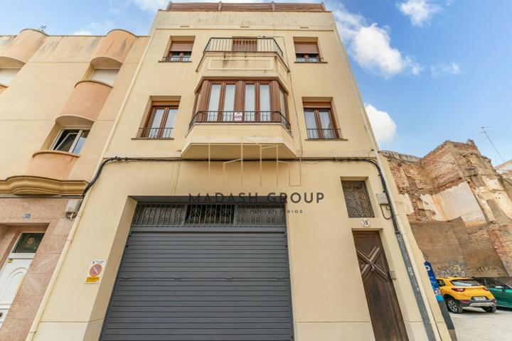 Casa en Venta con Potencial en el Centro de Reus photo 0