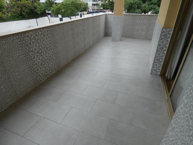 Propiedad Inusual con tres terrazas de 40.40m2 esquina a dos calles photo 0
