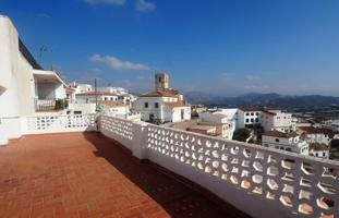 🔑 Todo en Uno: Disfruta Vistas, Comodidad y Potencial de Inversión en Este Edificio Único photo 0