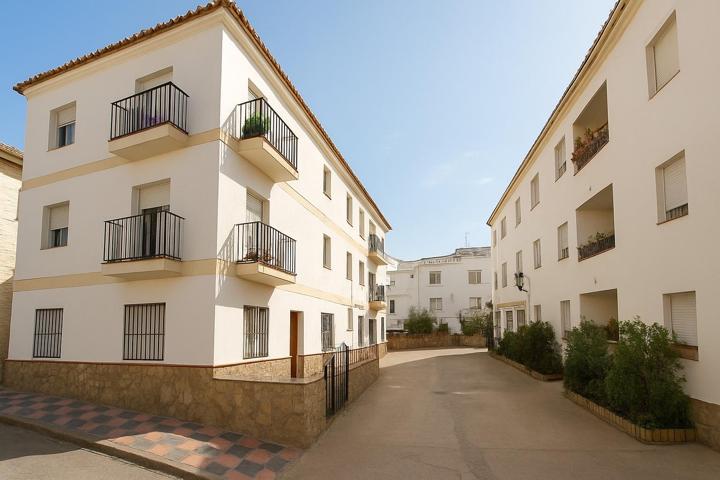 Genera ingresos desde hoy: edificio con alto potencial de rentabilidad photo 0