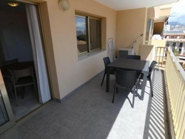Piso ideal como inversión o vivienda habitual photo 0