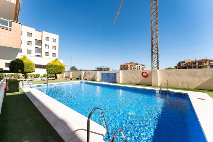Piso 2 habitaciones Torre del Mar, garaje, trastero y piscina photo 0