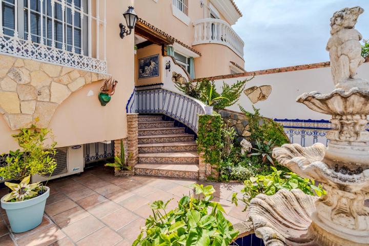 PRECIOSO CHALET ADOSADO EN GUADALMAR photo 0