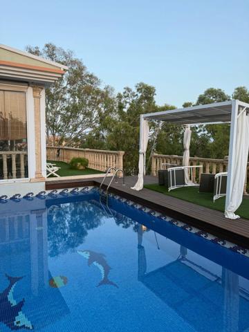 Espectacular Casa Independiente en Cerrado de Calderón photo 0