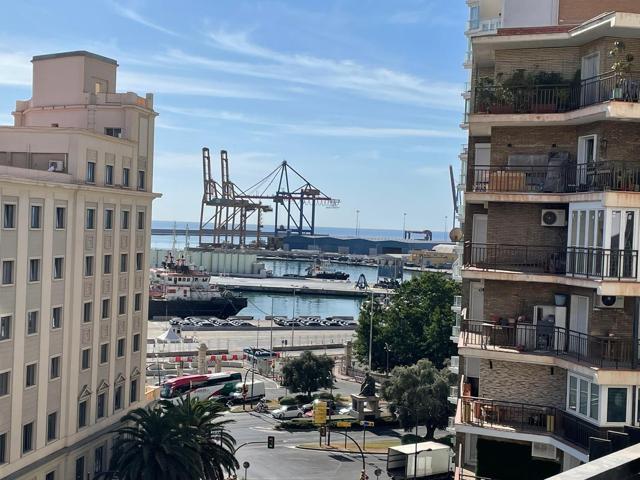 PISO EN EL CENTRO CON VISTAS photo 0