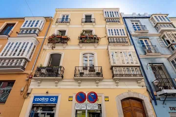 ESPECTACULAR PISO EN EL CORAZÓN DE MÁLAGA photo 0