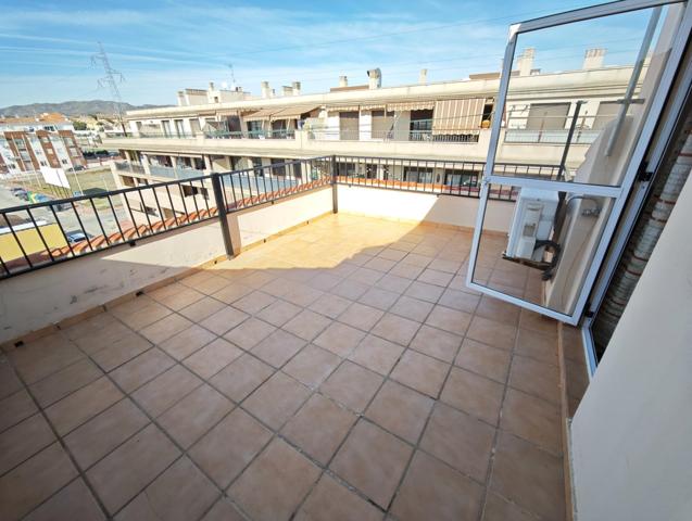 Amplio ático dúplex con gran terraza, aparcamiento y trastero en el interior photo 0
