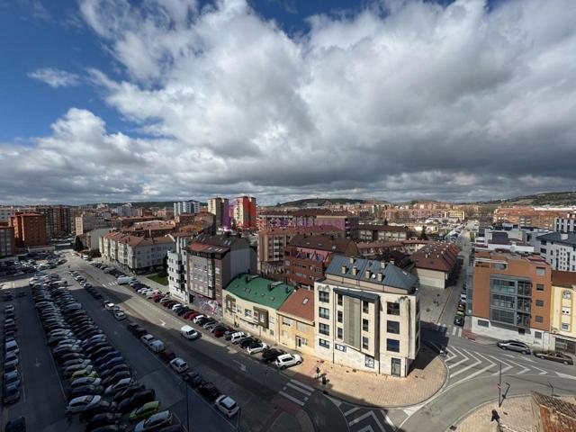 Piso En venta en Vitoria, Burgos photo 0