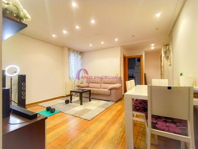 Piso en calle Vitoria, 146 photo 0