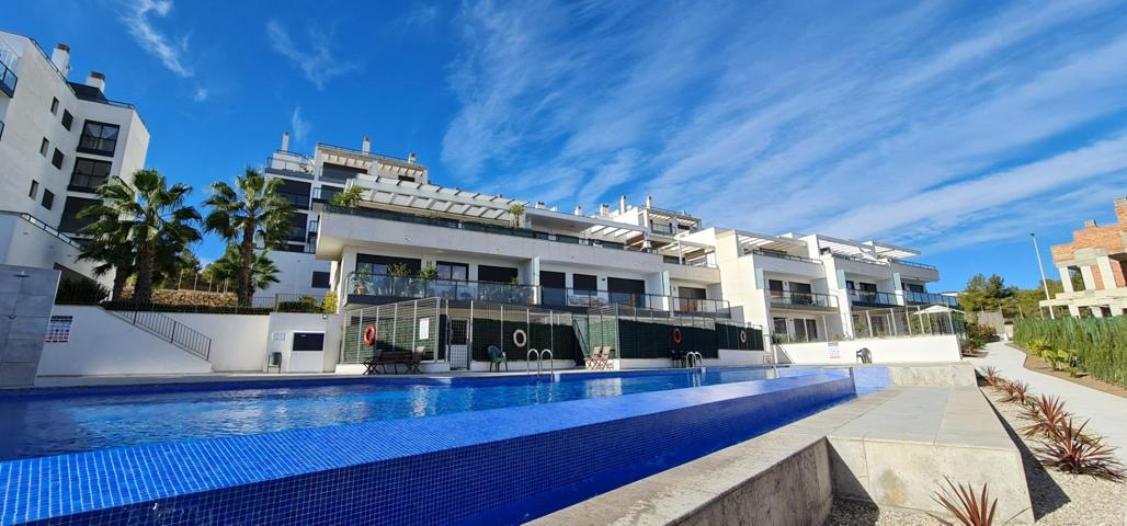 Piso con garaje en venta cerca campo de golf photo 0