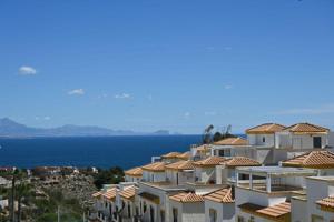 Esplendido Adosado en Altomar I con Vistas al Mar y a la Montaña photo 0