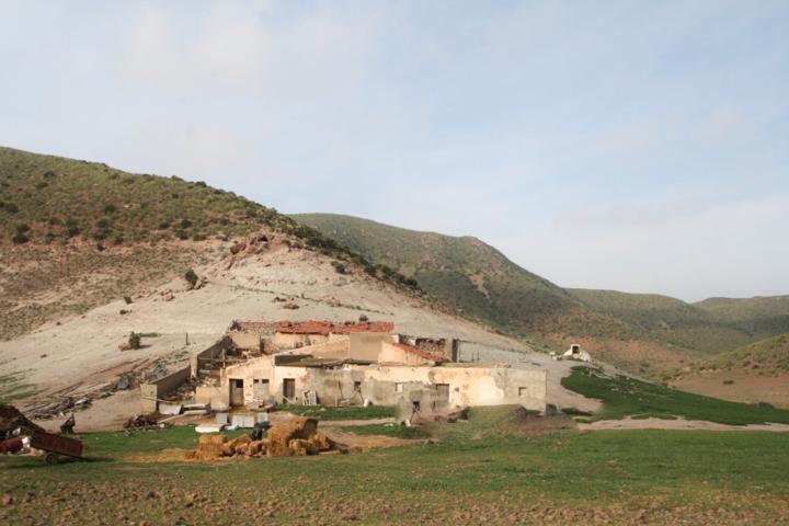 Finca con cortijo para rehabilitar en Pleno Parque Natural de Cabo de Gata - Níjar photo 0