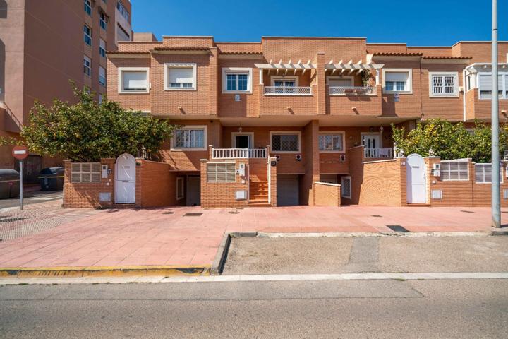 TRIPLEX EN VILLABLANCA - ALMERÍA photo 0