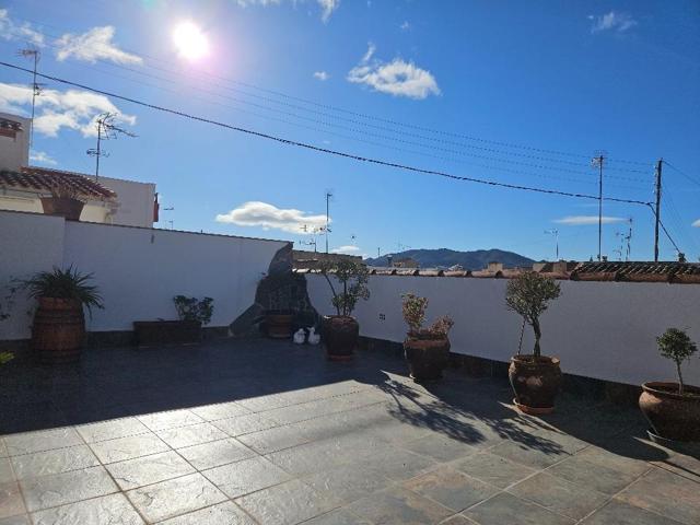 CASA GRANDE CON DOS PLANTAS INDEPENDIENTES Y TERRAZA CON BARBACOA,.. photo 0