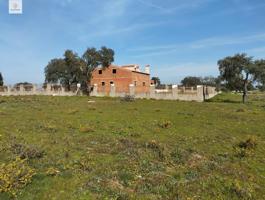 SE VENDE TERRENO en Ctra. Badajoz en Paraje Ramogil photo 0