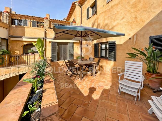 Casa En venta en Castelló D'Empúries photo 0