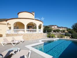 Casa En venta en Palau-Saverdera photo 0