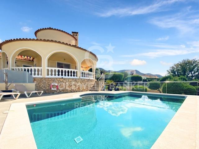 Casa En venta en Palau-Saverdera photo 0